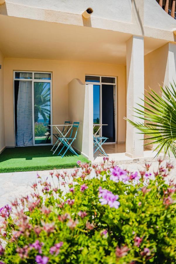 Apartamentos Venta Lanuza, Ел Кампело Екстериор снимка